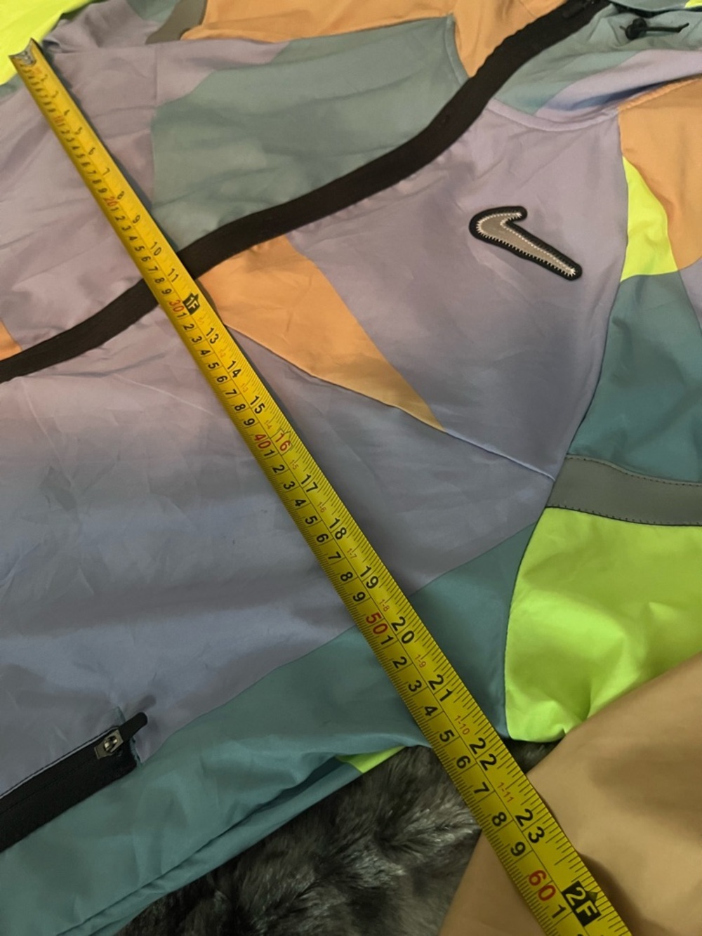 Nike Windrunner Wild Run Men’s Full-Zip Hooded Running Jacket - Patchwork - Picture 2 of 14